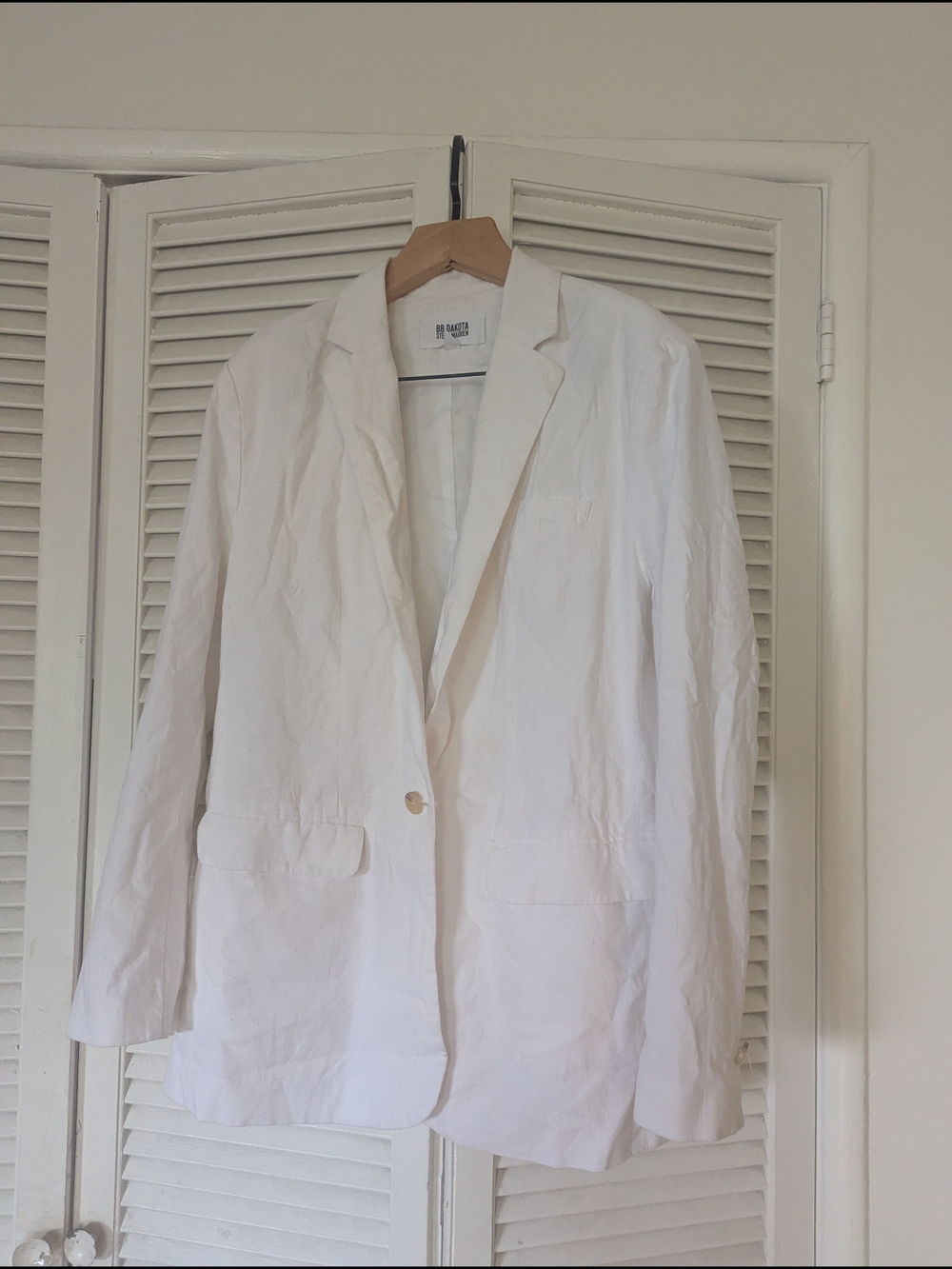 Steve Madden Single-Button Notch Lapel Blazer